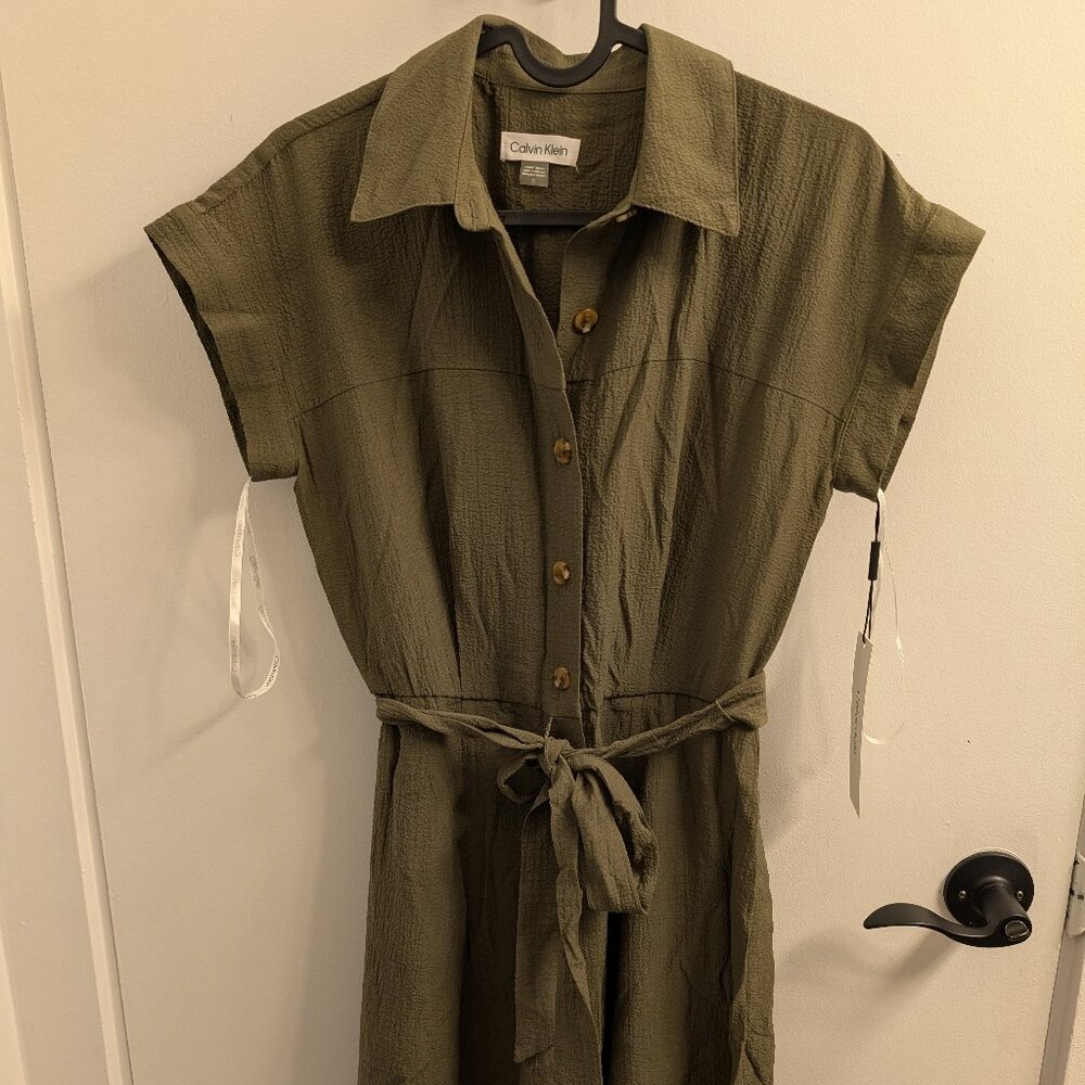 New with tags Calvin Klein Olove Green Button-up dress - size 2